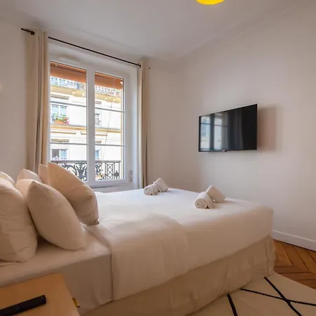 Lovely Near Canal St Martin Apartment Paris
